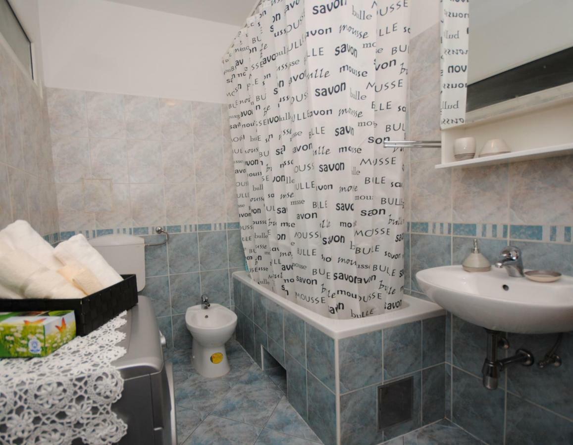 Apartment Raquil Spalato Esterno foto