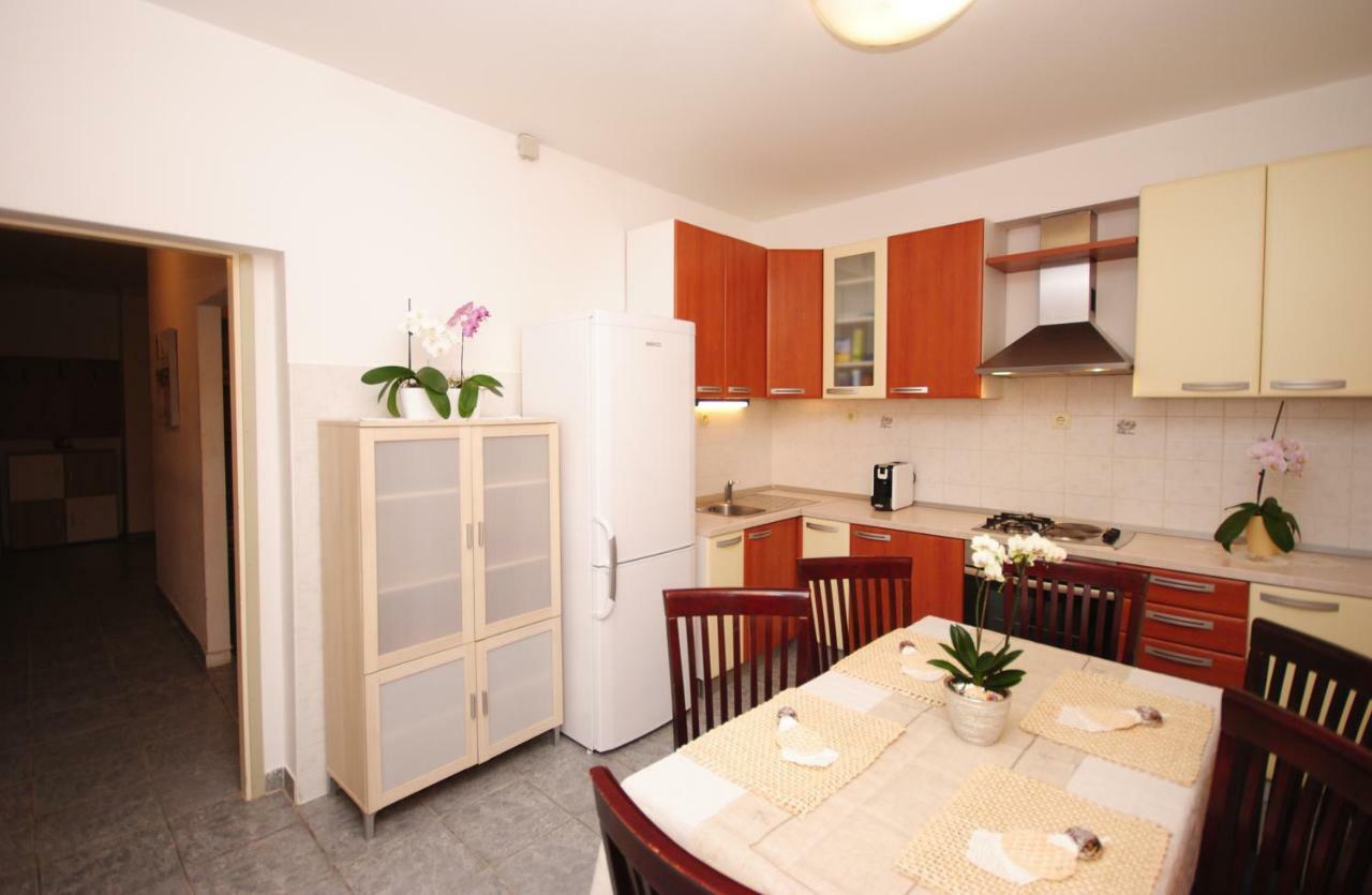 Apartment Raquil Spalato Esterno foto