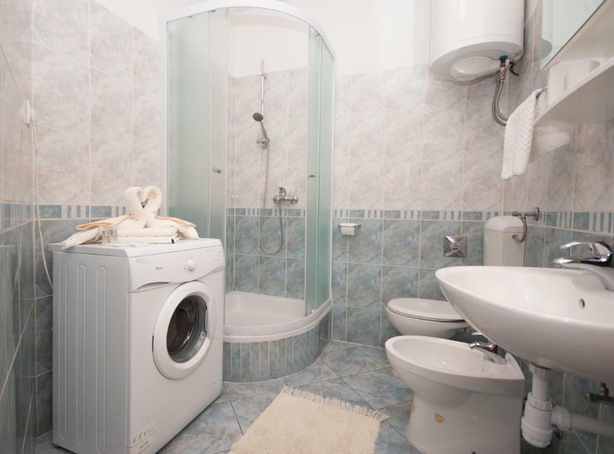 Apartment Raquil Spalato Esterno foto